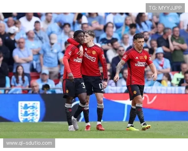 阿森纳豪取连胜势头强劲年轻球员状态火热球队冲击榜首目标明确 阿森纳豪取连胜势头强劲年轻球员状态火热球队冲击榜首目标明确