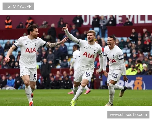 卢顿俱乐部主帅称球队团结迎挑战力争在新赛季重返胜利轨道 卢顿俱乐部主帅称球队团结迎挑战力争在新赛季重返胜利轨道