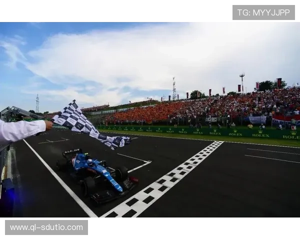 F1赛季激烈竞争继续 车手阵容大变动引发热议