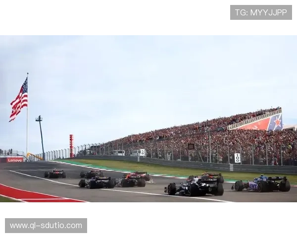 F1新赛季焦点转会与规则调整引发车迷热议加入全球赛事前景分析 F1新赛季焦点转会与规则调整引发车迷热议加入全球赛事前景分析