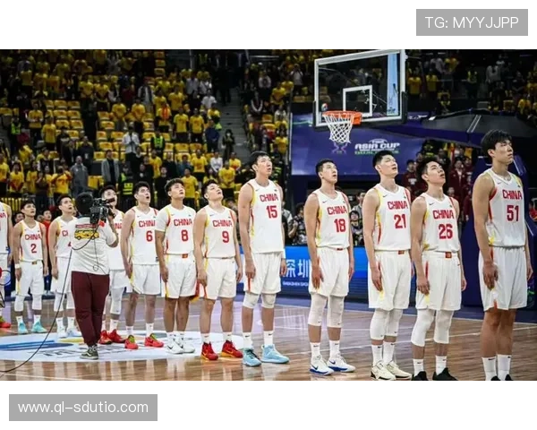 中国男篮备战国际大赛新阵容亮相引发球迷高度关注教练团队战略调整成焦点 中国男篮备战国际大赛新阵容亮相引发球迷高度关注教练团队战略调整成焦点